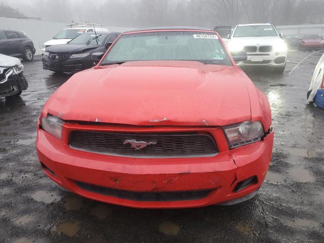 1ZVBP8EN6A5173904 - 2010 FORD MUSTANG RED photo 5