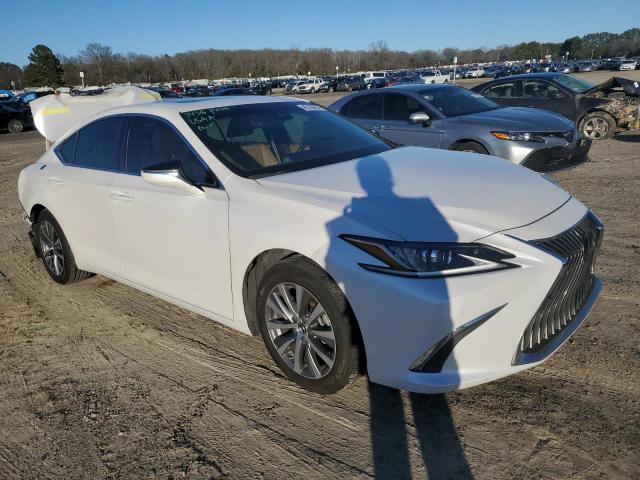 58ADZ1B16LU052169 - 2020 LEXUS ES 350 WHITE photo 4