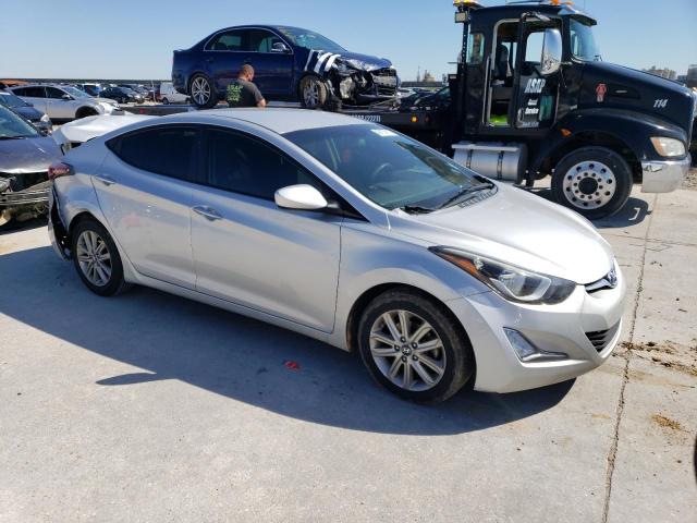 5NPDH4AE4FH555119 - 2015 HYUNDAI ELANTRA SE SILVER photo 4