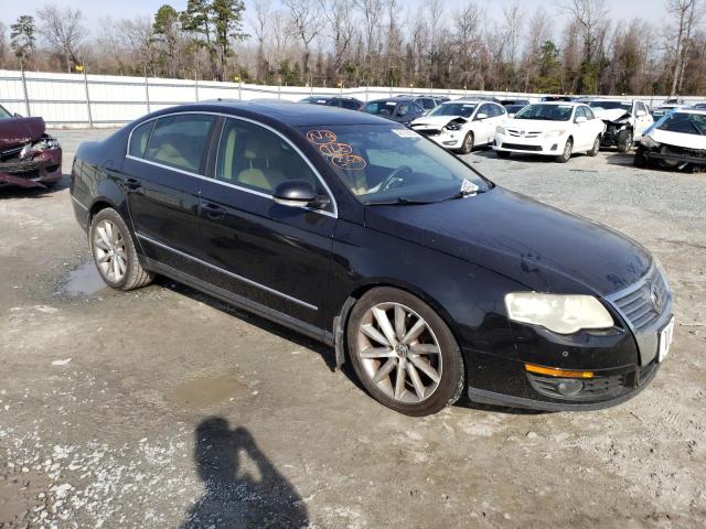 WVWCU73C48E060314 - 2008 VOLKSWAGEN PASSAT VR6 BLACK photo 4