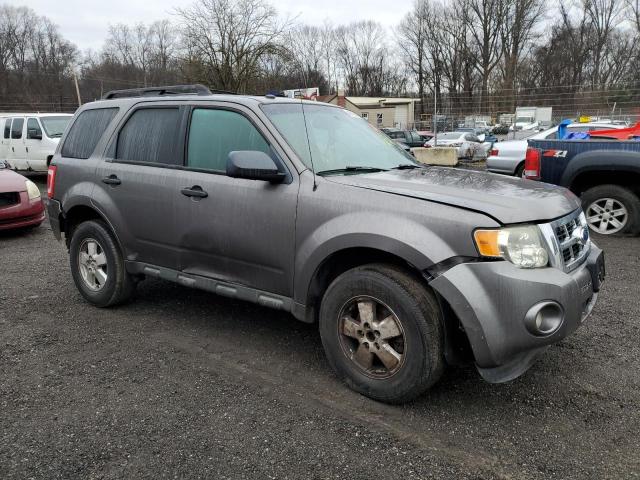 1FMCU0D72CKA72122 - 2003 FORD ESCAPE XLT GRAY photo 4