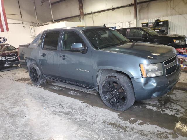 3GNMCEE06BG302610 - 2011 CHEVROLET AVALANCHE LS BLUE photo 4