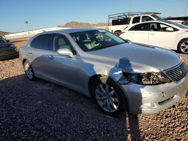 JTHGL46F085030900 - 2008 LEXUS LS 460L SILVER photo 4