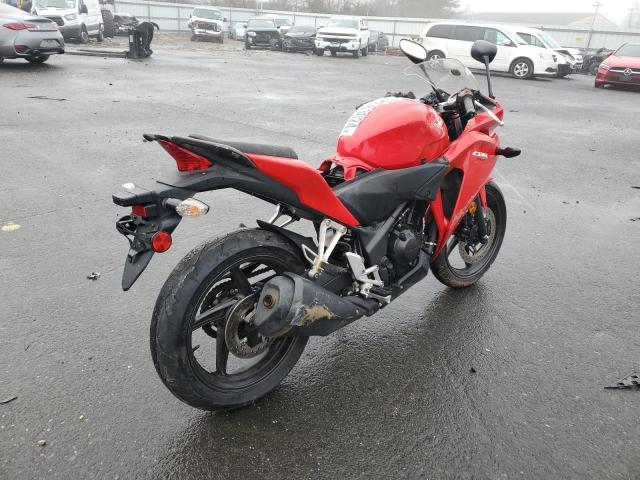 MLHMC4101D5300120 - 2013 HONDA CBR250 R RED photo 4