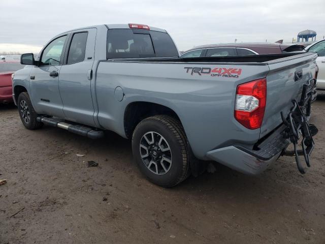 5TFUW5F12KX808552 - 2019 TOYOTA TUNDRA DOUBLE CAB SR/SR5 GRAY photo 2