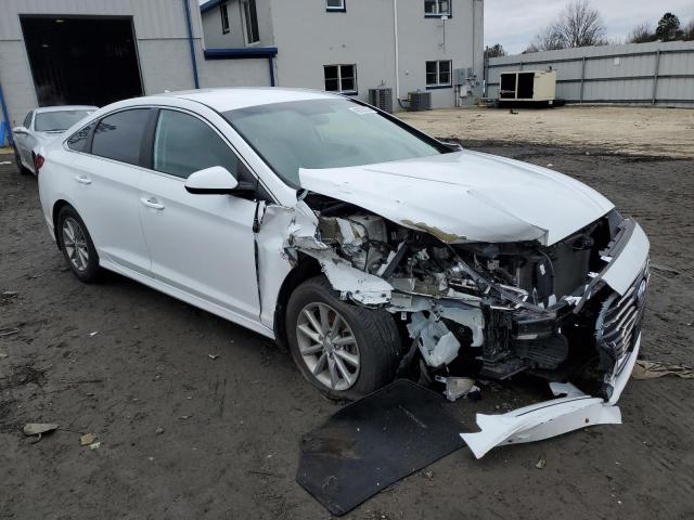 5NPE24AF2JH694043 - 2018 HYUNDAI SONATA SE WHITE photo 4