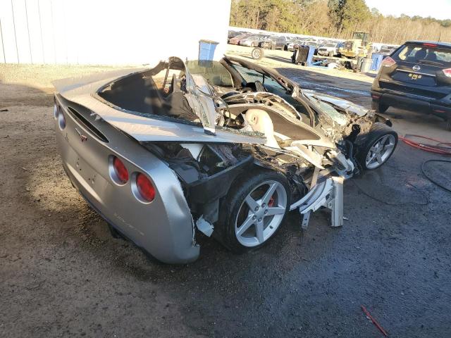 1G1YY26U465108921 - 2006 CHEVROLET CORVETTE SILVER photo 3