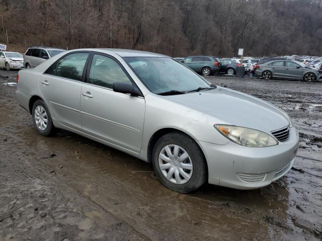 4T1BE32KX5U055738 - 2005 TOYOTA CAMRY LE SILVER photo 4