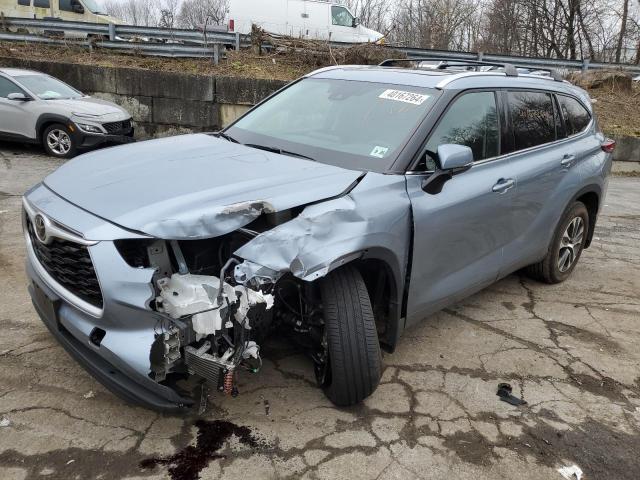 5TDGZRBH6MS153223 - 2021 TOYOTA HIGHLANDER XLE BLUE photo 1