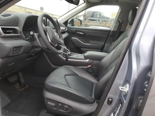 5TDGZRBH6MS153223 - 2021 TOYOTA HIGHLANDER XLE BLUE photo 7