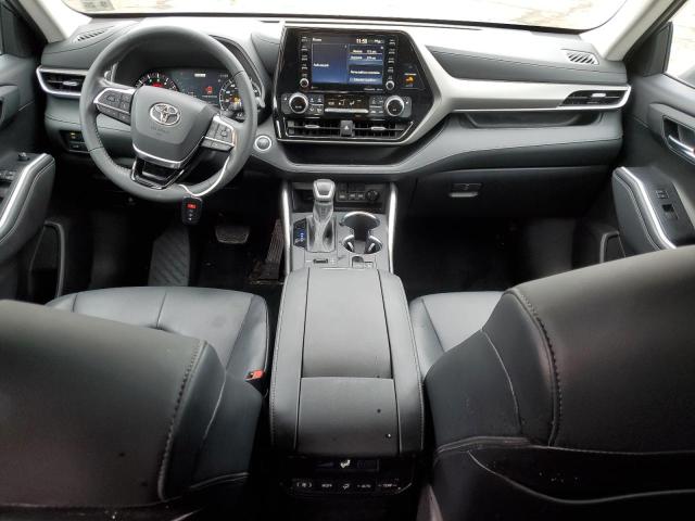 5TDGZRBH6MS153223 - 2021 TOYOTA HIGHLANDER XLE BLUE photo 8