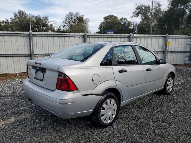 1FAHP37N77W248423 - 2007 FORD FOCUS ZX5 SILVER photo 3