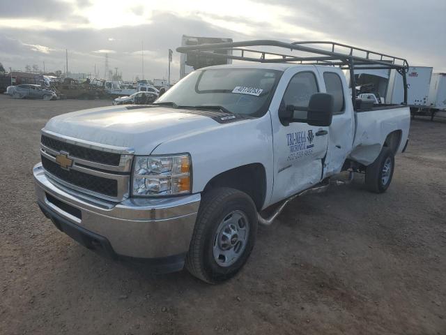 1GC2CVCGXDZ289380 - 2013 CHEVROLET SILVERADO C2500 HEAVY DUTY WHITE photo 2