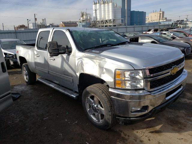 1GC1KYC88DF203509 - 2013 CHEVROLET SILVERADO K2500 HEAVY DUTY LTZ SILVER photo 4