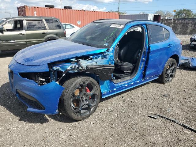 ZASPAKBN8N7D38770 - 2022 ALFA ROMEO STELVIO TI BLUE photo 1