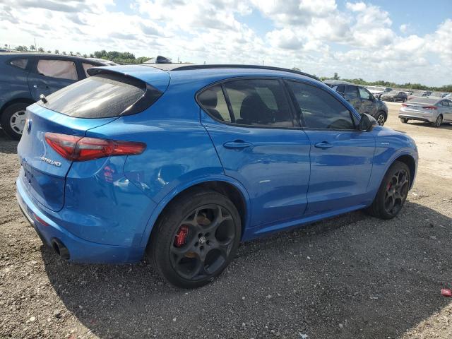 ZASPAKBN8N7D38770 - 2022 ALFA ROMEO STELVIO TI BLUE photo 3