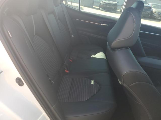 4T1S11AK6PU132433 - 2023 TOYOTA CAMRY SE NIGHT SHADE WHITE photo 10