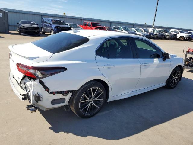 4T1S11AK6PU132433 - 2023 TOYOTA CAMRY SE NIGHT SHADE WHITE photo 3