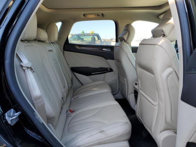 5LMCJ3D97JUL00593 - 2018 LINCOLN MKC RESERVE BLACK photo 11