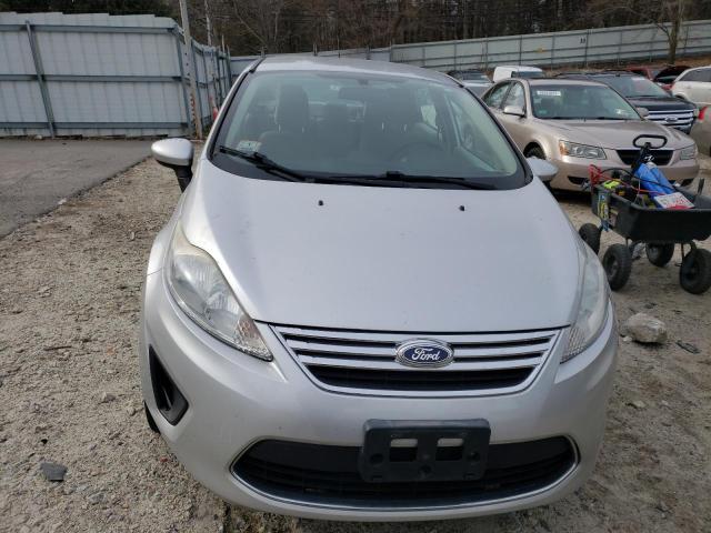 3FADP4BJ0BM165904 - 2011 FORD FIESTA SE SILVER photo 5