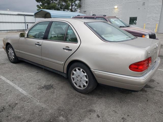 WDBJF65H0XA717652 - 1999 MERCEDES-BENZ E 320 GOLD photo 2