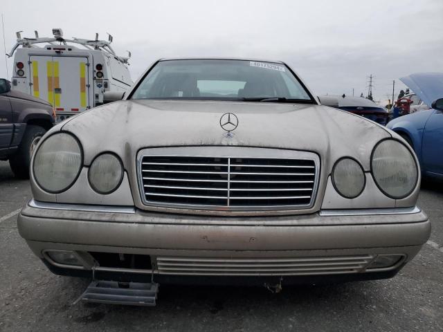 WDBJF65H0XA717652 - 1999 MERCEDES-BENZ E 320 GOLD photo 5