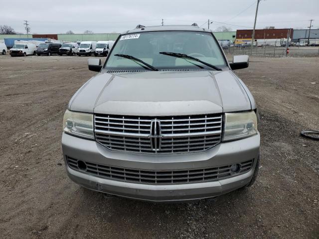 5LMFU28528LJ05538 - 2008 LINCOLN NAVIGATOR ვერცხლისფერი ფოტო 5