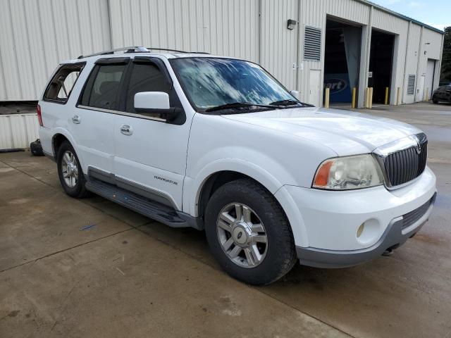 5LMFU28R13LJ45668 - 2003 LINCOLN NAVIGATOR WHITE photo 4