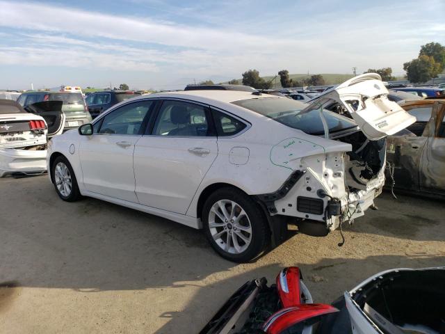 3FA6P0SU3KR177642 - 2019 FORD FUSION TITANIUM WHITE photo 2