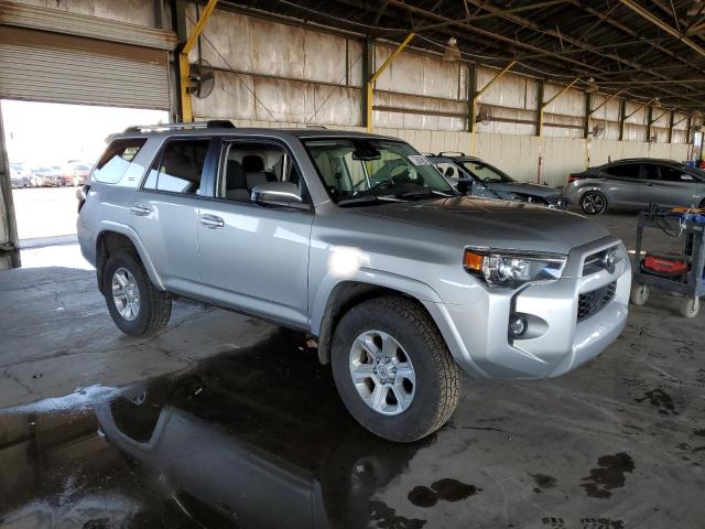 JTEMU5JR0N5994395 - 2022 TOYOTA 4RUNNER SR5/SR5 PREMIUM ვერცხლისფერი ფოტო 4