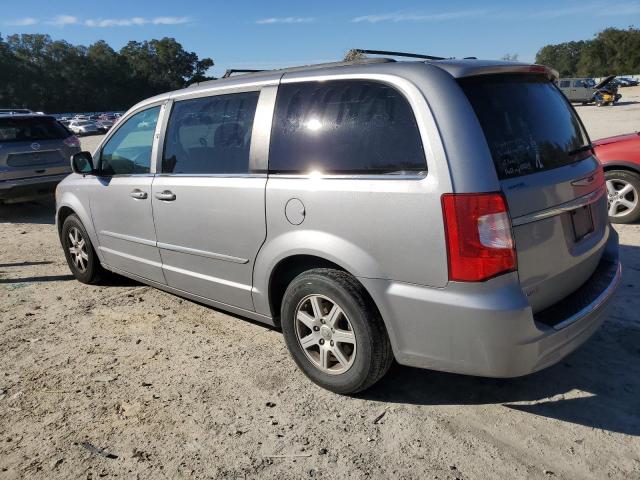 2C4RC1BG5DR638111 - 2013 CHRYSLER TOWN & COU TOURING SILVER photo 2