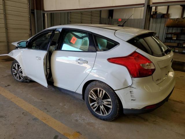 1FAHP3M29CL141010 - 2012 FORD FOCUS SEL WHITE photo 2