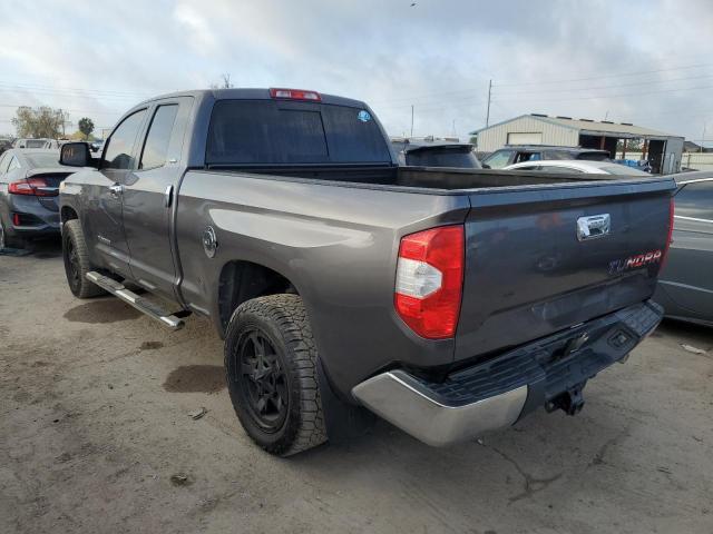 5TFRM5F18GX100809 - 2016 TOYOTA TUNDRA DOUBLE CAB SR/SR5 GRAY photo 2