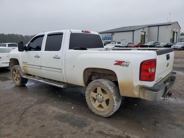 1GC1KXC85EF150053 - 2014 CHEVROLET SILVERADO K2500 HEAVY DUTY LT WHITE photo 2