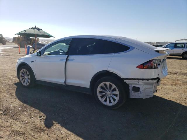 5YJXCDE21LF272392 - 2020 TESLA MODEL X WHITE photo 2