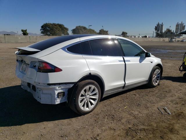 5YJXCDE21LF272392 - 2020 TESLA MODEL X WHITE photo 3