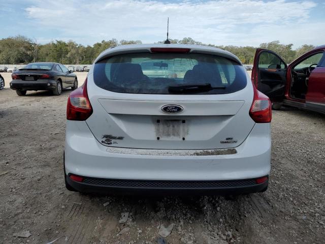 1FADP3K26EL447926 - 2014 FORD FOCUS SE WHITE photo 6