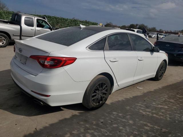 5NPE24AF2FH244190 - 2015 HYUNDAI SONATA SE WHITE photo 3