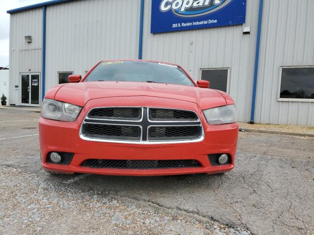 2C3CDXCTXDH730374 - 2013 DODGE CHARGER R/T RED photo 5
