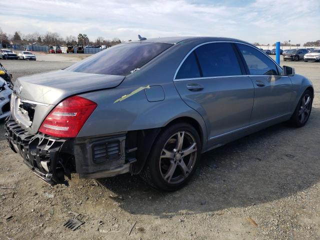 WDDNG7DB7CA430179 - 2012 MERCEDES-BENZ S 550 GRAY photo 3