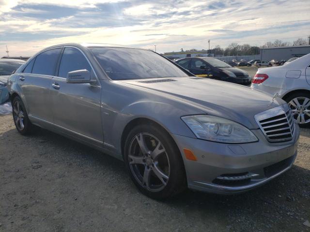 WDDNG7DB7CA430179 - 2012 MERCEDES-BENZ S 550 GRAY photo 4