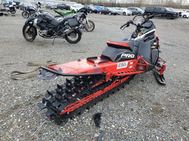 SN1TGW8M0PC257989 - 2023 POLARIS SNOWMOBILE RED photo 4