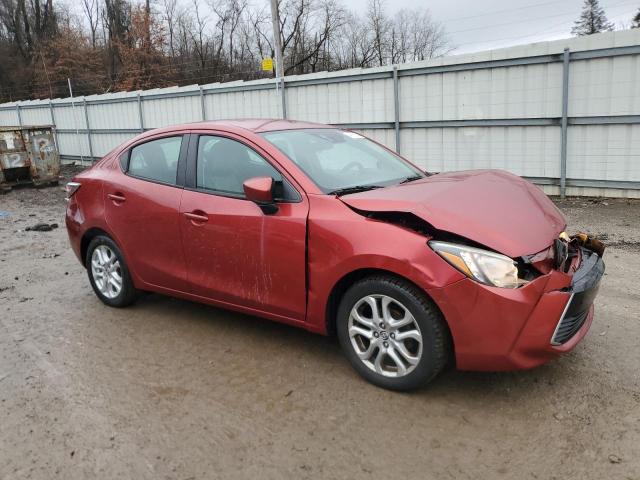 3MYDLBZV2GY100699 - 2016 TOYOTA SCION IA RED photo 4