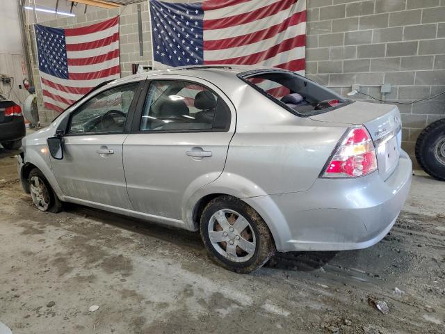 KL1TD56618B008853 - 2008 CHEVROLET AVEO BASE SILVER photo 2