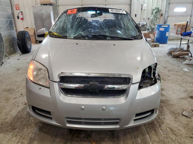 KL1TD56618B008853 - 2008 CHEVROLET AVEO BASE SILVER photo 5