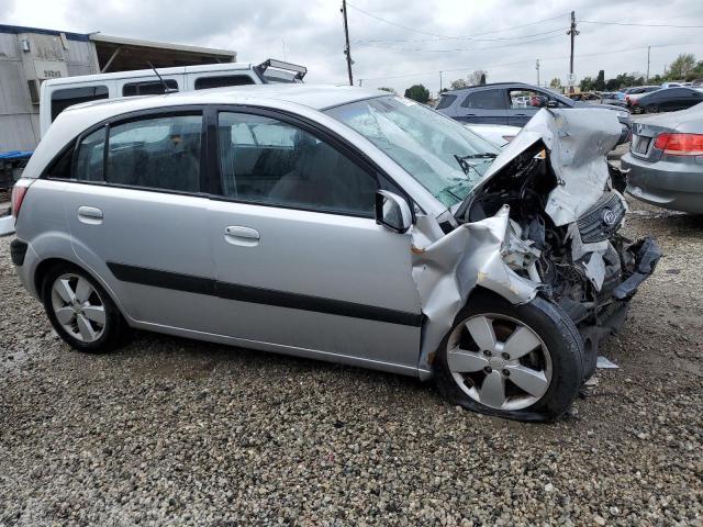 KNADE243296500994 - 2009 KIA RIO 5 SX SILVER photo 4