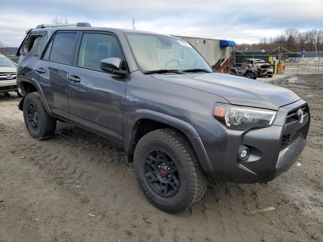 JTEMU5JR9N6016553 - 2022 TOYOTA 4RUNNER SR5/SR5 PREMIUM GRAY photo 4