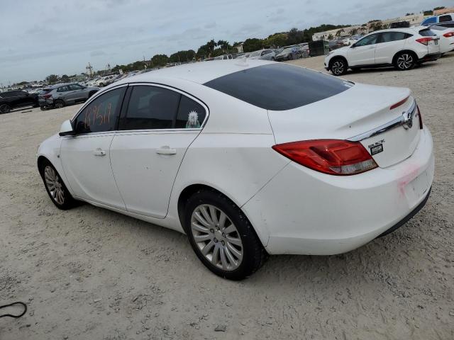 W04GN5EC2B1037557 - 2011 BUICK REGAL CXL WHITE photo 2