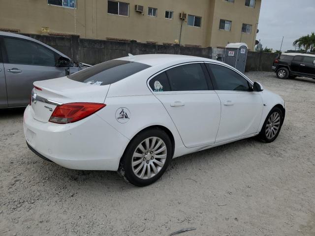 W04GN5EC2B1037557 - 2011 BUICK REGAL CXL WHITE photo 3