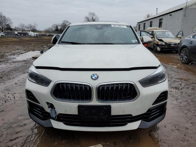 WBXYJ1C03M5S41886 - 2021 BMW X2 XDRIVE28I WHITE photo 5